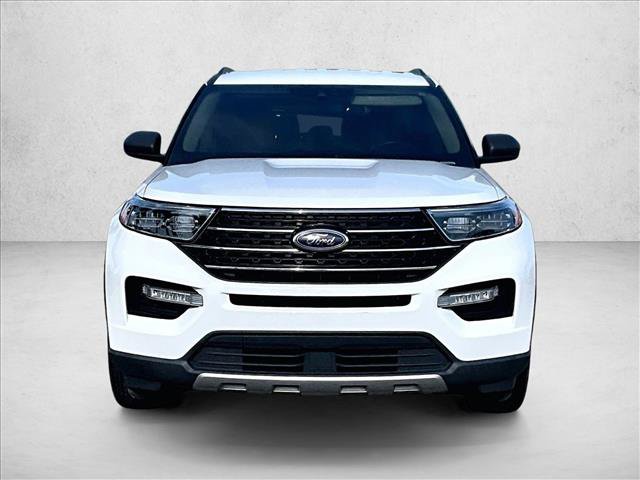 Used 2023 Ford Explorer XLT w/ Equipment Group 202A RWD image 3