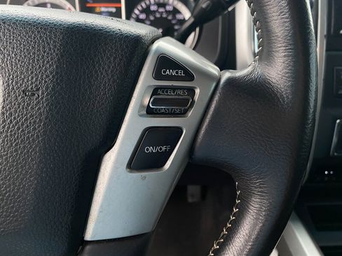 Used 2019 Nissan Titan PRO-4X image 39