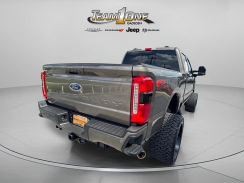 Used 2023 Ford F250 XLT w/ XLT Premium Package AWD/4WD image 8