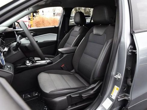 Used 2024 Chevrolet Trax LT image 18