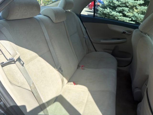 Used 2013 Toyota Corolla LE FWD image 24