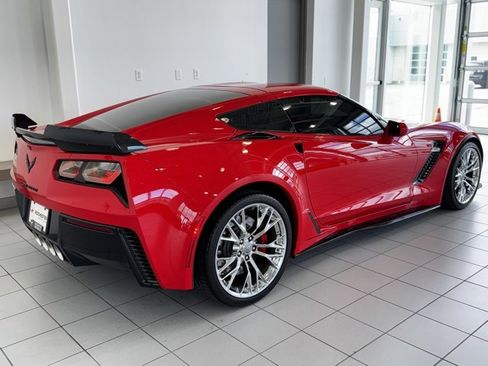 Used 2015 Chevrolet Corvette Z06 w/ 3LZ Preferred Equipment Group image 32