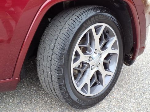 Used 2021 Jeep Grand Cherokee Overland AWD/4WD image 9