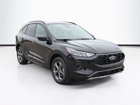 Used 2024 Ford Escape ST-Line w/ Tech Pack #1 AWD/4WD image 3