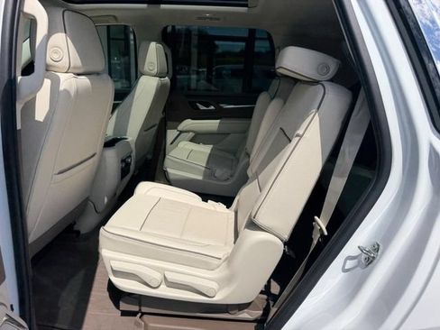 Used 2023 GMC Yukon Denali w/ Max Trailering Package AWD/4WD image 11