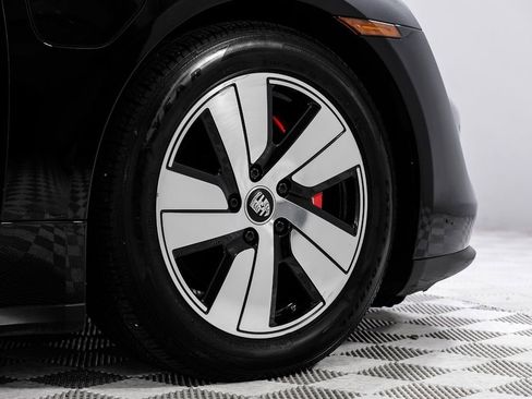 Used 2020 Porsche Taycan 4S image 59