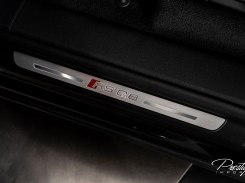 Used 2025 Audi RS Q8 performance image 26