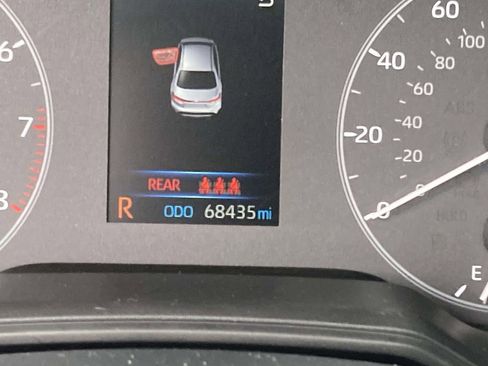 Used 2024 Toyota Corolla LE image 30