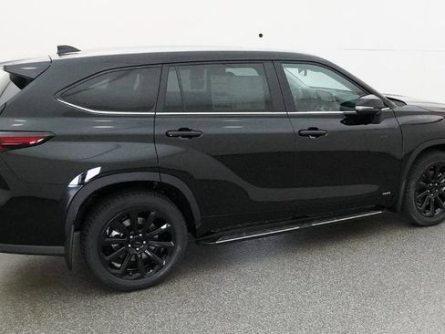 New 2026 Toyota Highlander XLE AWD/4WD image 13