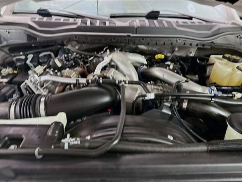 Used 2020 Ford F350 Lariat w/ Lariat Ultimate Package image 31