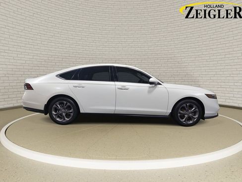 Used 2024 Honda Accord EX image 4