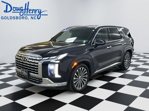 Used 2024 Hyundai Palisade Calligraphy image 1