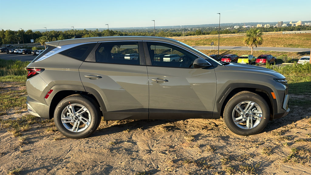 New 2026 Hyundai Tucson SE FWD image 8