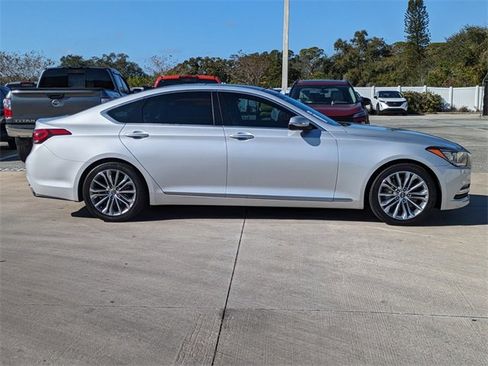 Used 2015 Hyundai Genesis 3.8 w/ Option Group 04 image 4