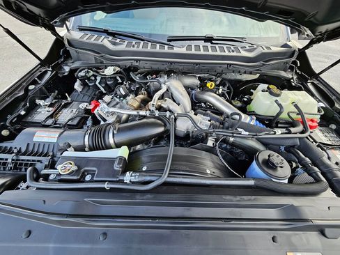 New 2026 Ford F250 Lariat w/ Chrome Package image 32