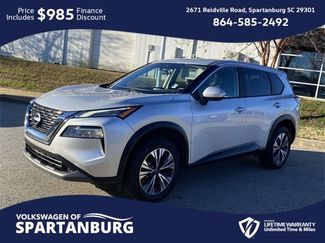 Used 2023 Nissan Rogue SV video 3