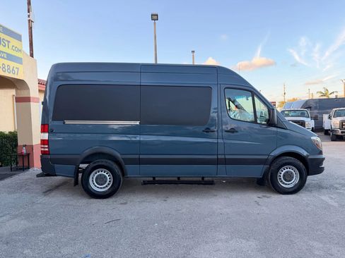 Used 2018 Mercedes-Benz Sprinter 2500 image 8