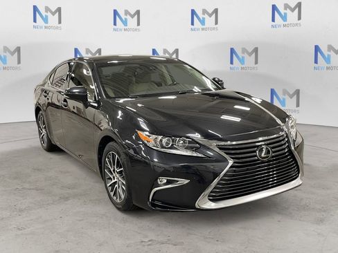 Used 2017 Lexus ES 350 image 7