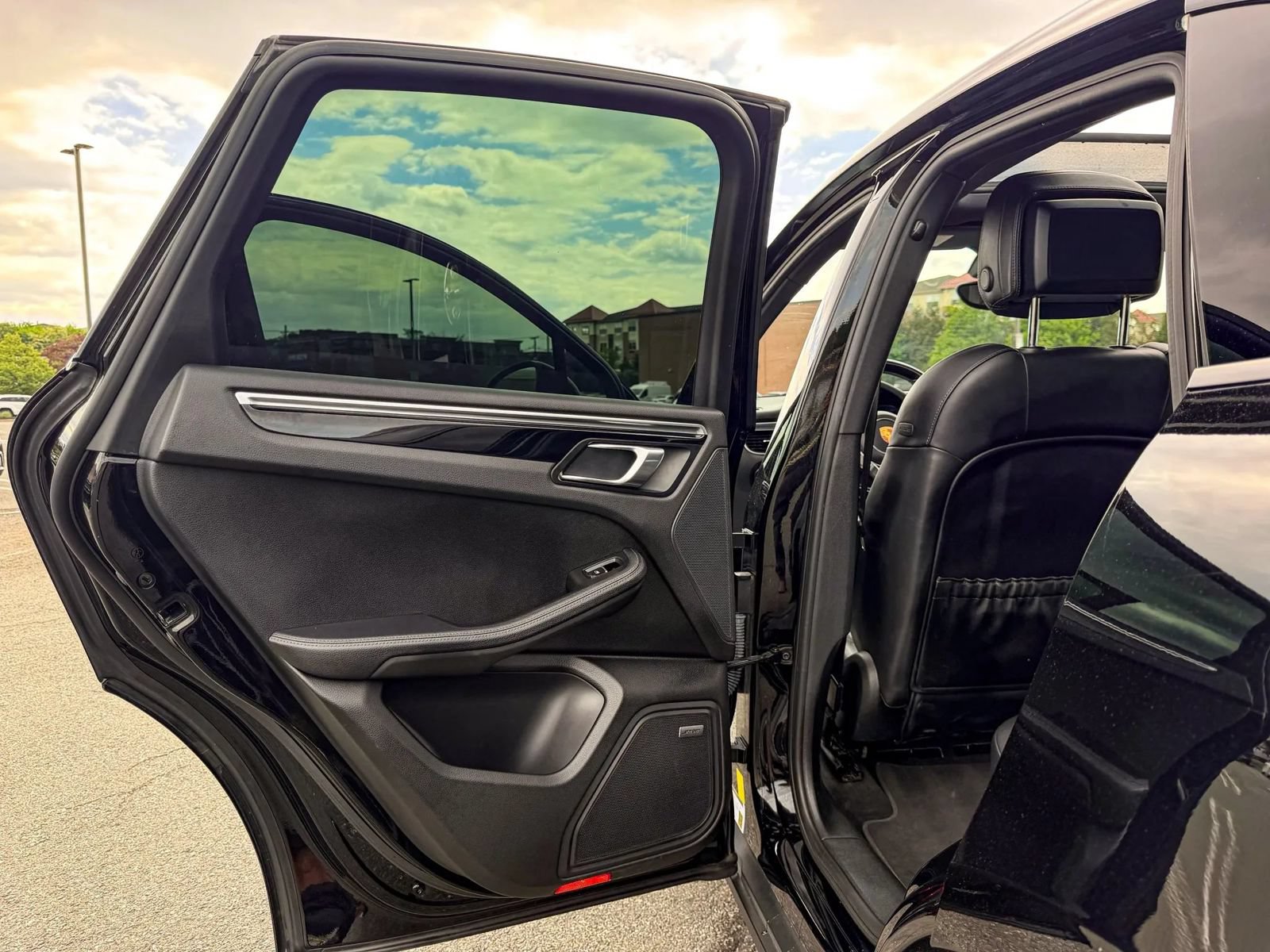 Used 2017 Porsche Macan S AWD/4WD image 16