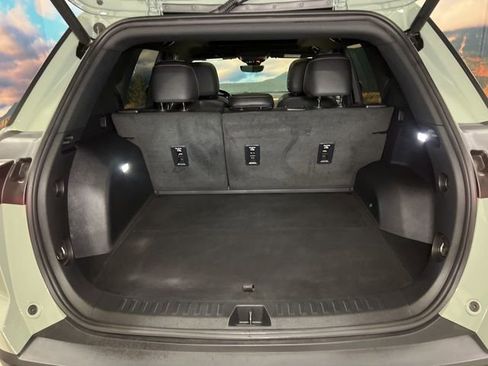 Used 2025 Chevrolet Equinox ACTIV w/ Safety and Technology Package image 59