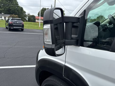 Used 2023 RAM ProMaster 2500 FWD image 8