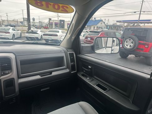 Used 2018 RAM 2500 Tradesman w/ Chrome Appearance Group image 19