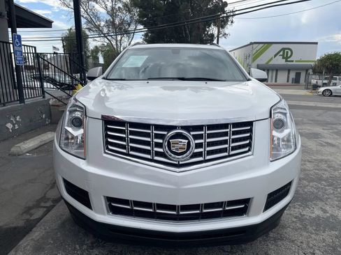 Used 2014 Cadillac SRX FWD image 2
