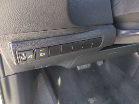 Used 2024 Toyota Corolla LE image 32