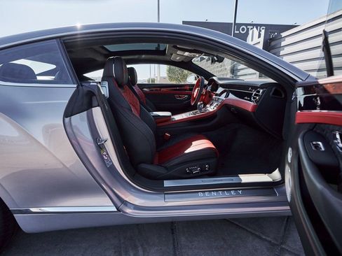 Used 2023 Bentley Continental GT Azure image 24