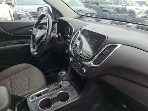 Used 2020 Chevrolet Equinox LT image 12