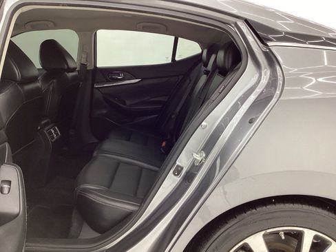 Used 2021 Nissan Maxima 3.5 SV w/ Floor Mat Group FWD image 20
