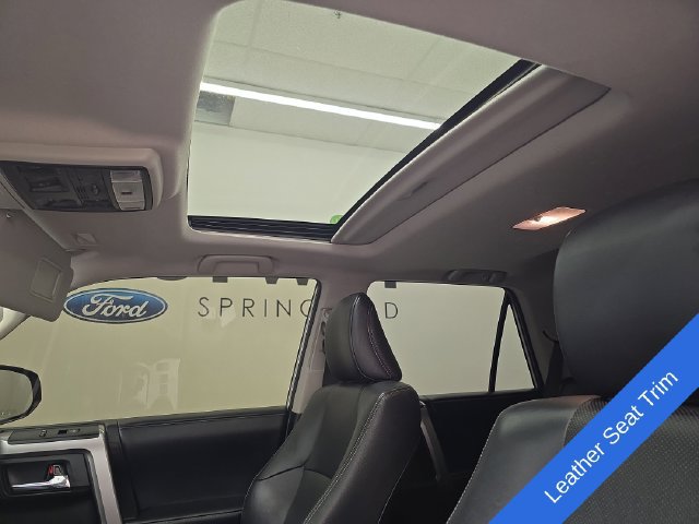 Used 2018 Toyota 4Runner Limited AWD/4WD image 21