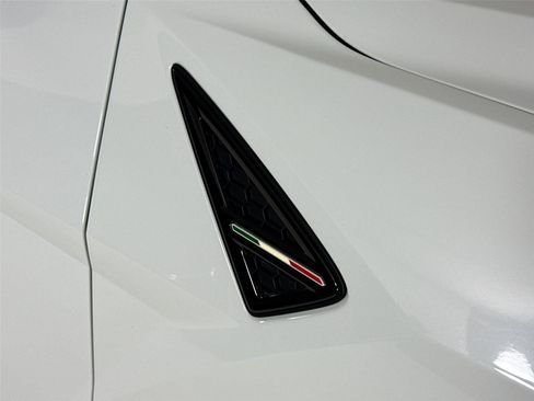 Used 2021 Lamborghini Urus image 36