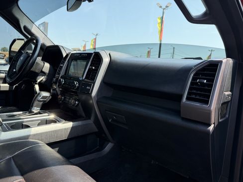 Used 2017 Ford F150 XLT w/ Equipment Group 302A Luxury AWD/4WD image 26