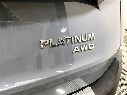 Used 2022 Nissan Rogue Platinum w/ Head-Up Display Package image 14