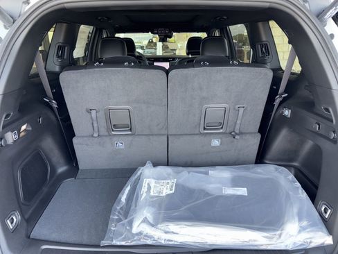 New 2025 Jeep Grand Cherokee L Limited w/ Black Appearance Package image 23