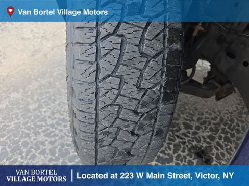 Used 2022 Nissan Frontier SV w/ Technology Package AWD/4WD image 29