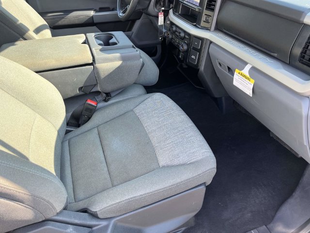 Used 2025 Ford F250 XLT AWD/4WD image 23