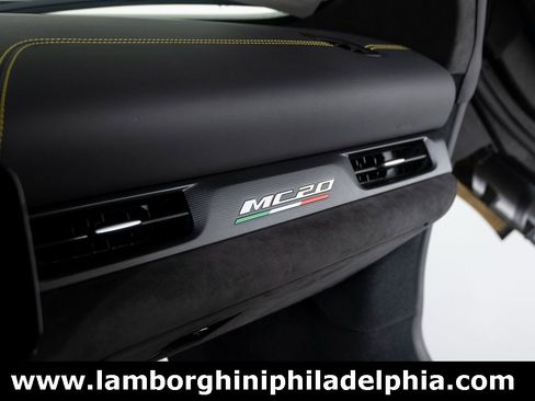 Used 2023 Maserati MC20 Coupe image 24