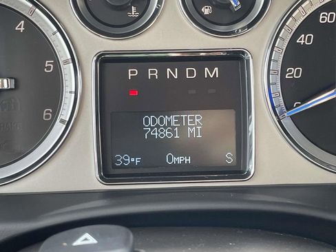 Used 2014 Cadillac Escalade Premium image 29