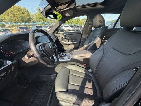 Used 2020 BMW 330i xDrive Sedan w/ Convenience Package AWD/4WD image 19
