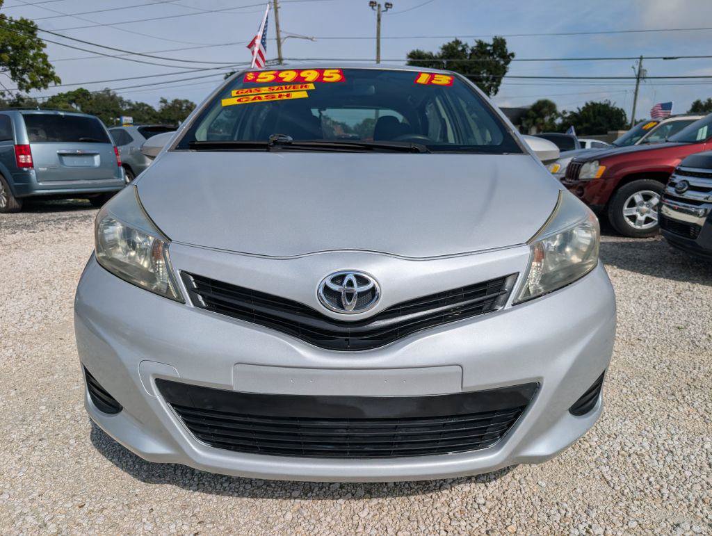 Used 2013 Toyota Yaris LE FWD image 2