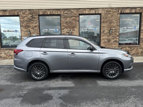 Used 2022 Mitsubishi Outlander LE AWD/4WD image 7