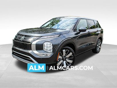 Used 2025 Mitsubishi Outlander SE
