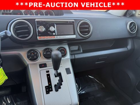 Used 2010 Scion xB image 27