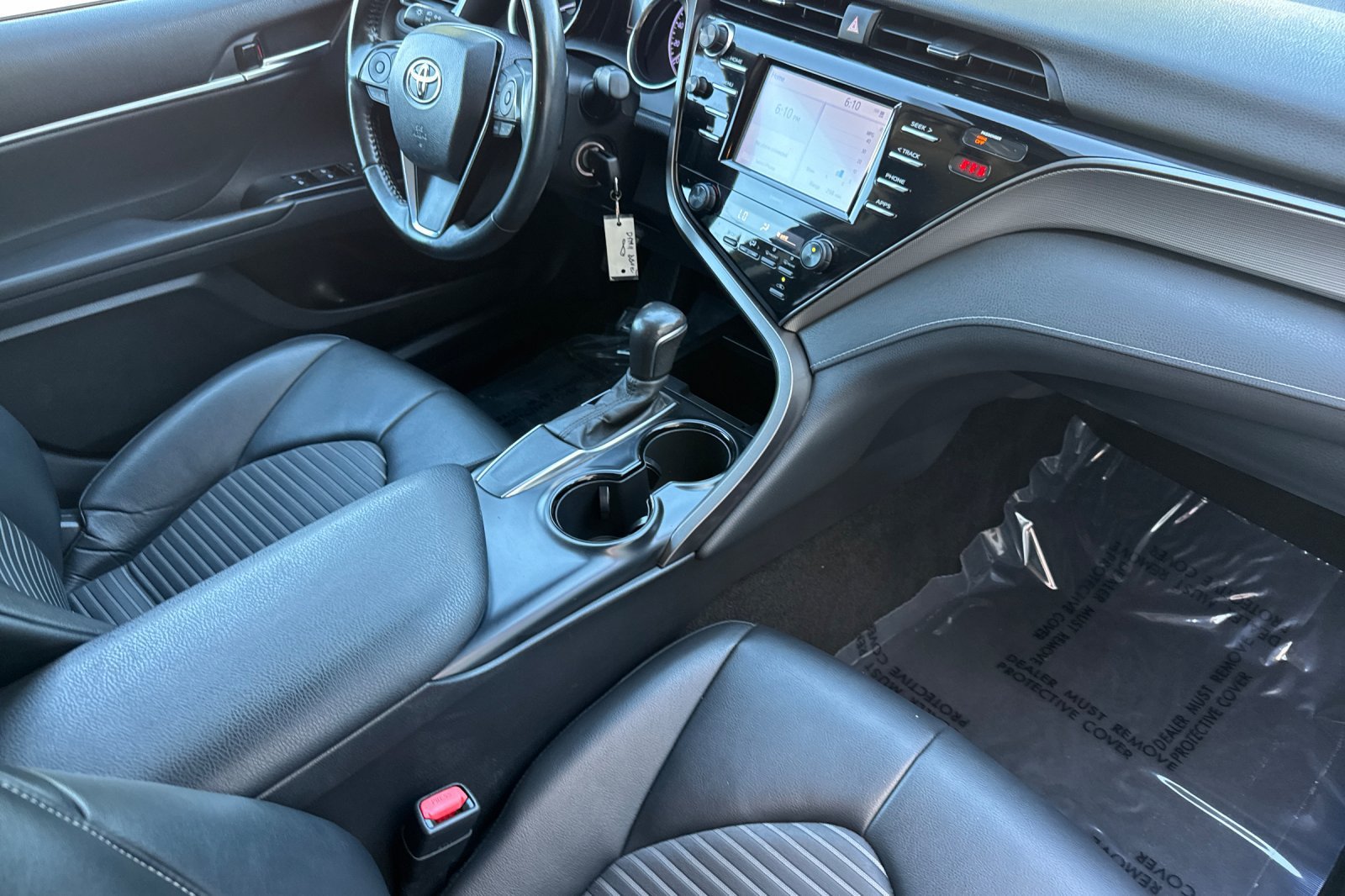 Used 2020 Toyota Camry SE FWD image 17