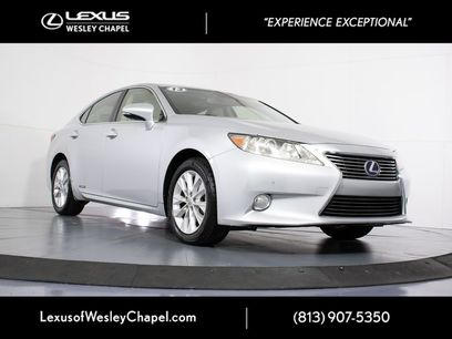 Used 2013 Lexus ES 300h w/ Premium Pkg