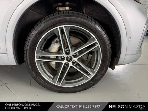 Used 2021 Audi Q5 e Prestige AWD/4WD image 16
