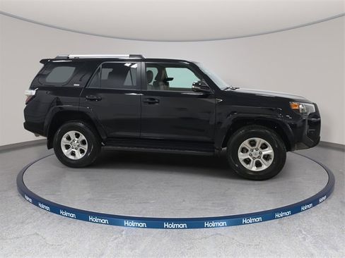 Certified 2024 Toyota 4Runner SR5 Premium image 4