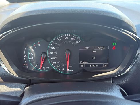 Used 2022 Chevrolet Trax LT w/ Redline Edition AWD/4WD image 18